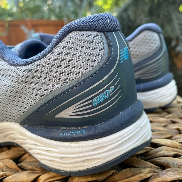 New Balance 680 V5 Running Shoes Sneakers Youth size 5 fit Women US size 7 - Picture 4 of 10